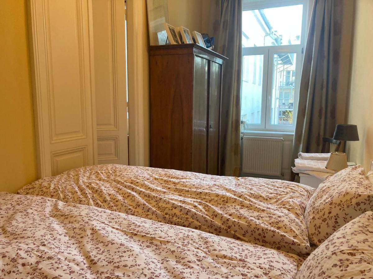 Charmantes Wiener Jugendstilhaus kostenloses WLAN Exterior foto